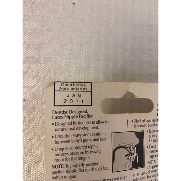 Playtex old stock ortho pro newborn  2010-2011 pacifiers paci - Picture 3 of 4